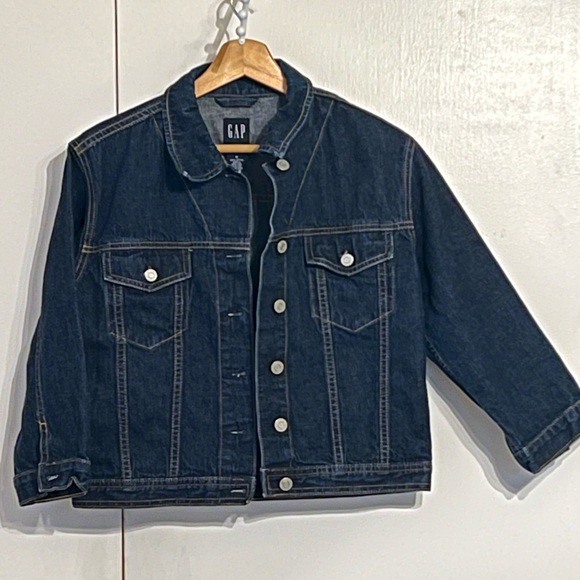 GAP Jackets & Blazers - GAP Women’s Cropped Dark Blue Denim Jacket size M